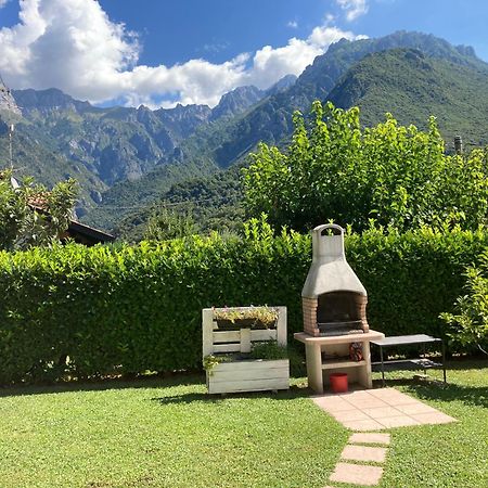 Villa Sasso Cavallo マンデッロ・デル・ラーリオ エクステリア 写真
