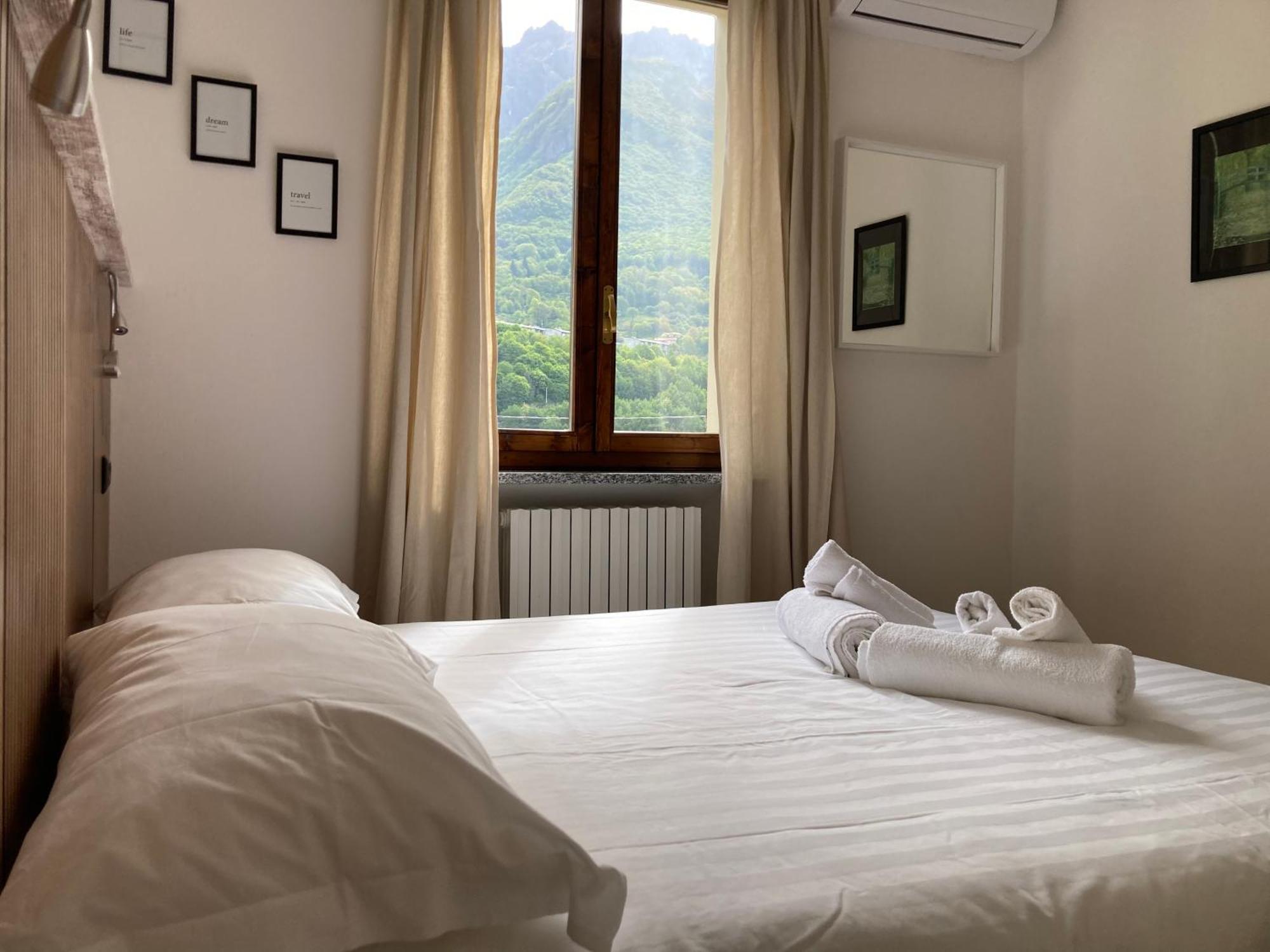 Villa Sasso Cavallo マンデッロ・デル・ラーリオ エクステリア 写真