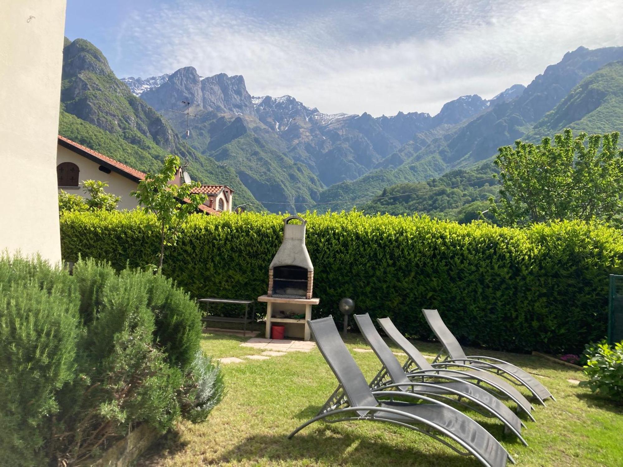 Villa Sasso Cavallo マンデッロ・デル・ラーリオ エクステリア 写真