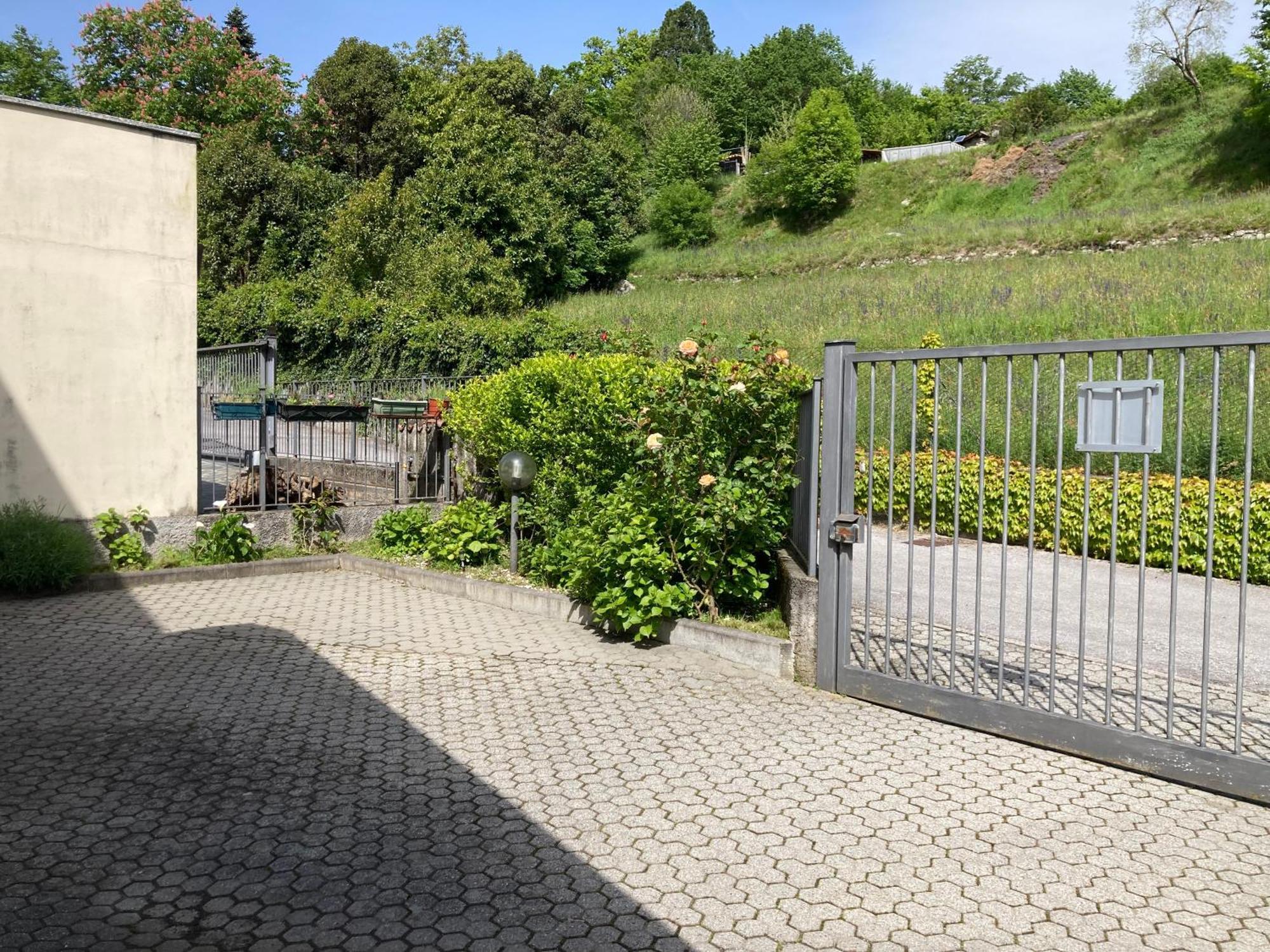 Villa Sasso Cavallo マンデッロ・デル・ラーリオ エクステリア 写真