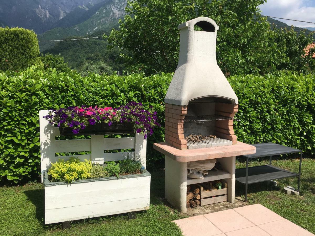 Villa Sasso Cavallo マンデッロ・デル・ラーリオ エクステリア 写真